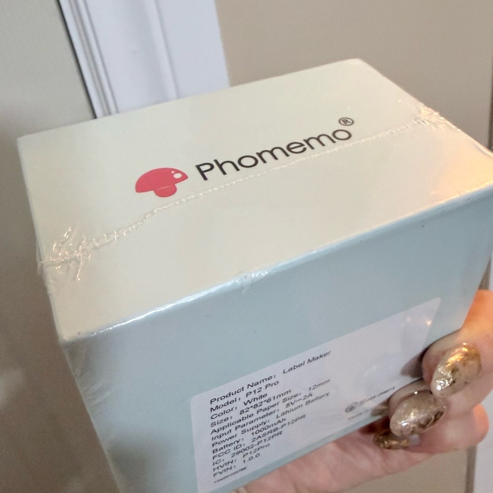 BNIB Phomemo Label Maker in White